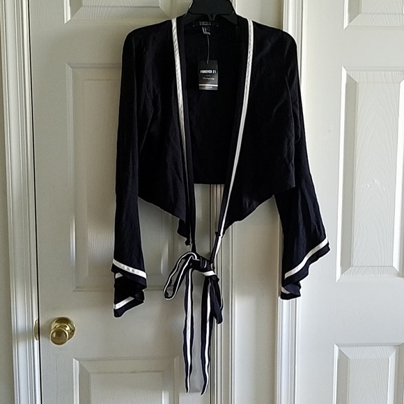 Top - Picture 4 of 6